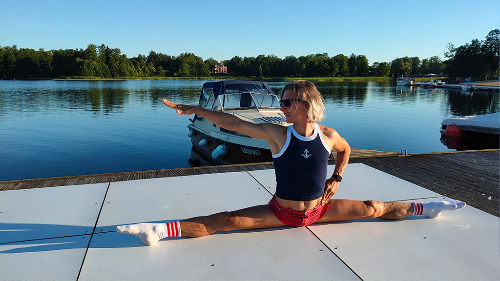 THE BENEFITS OF STRETCHING